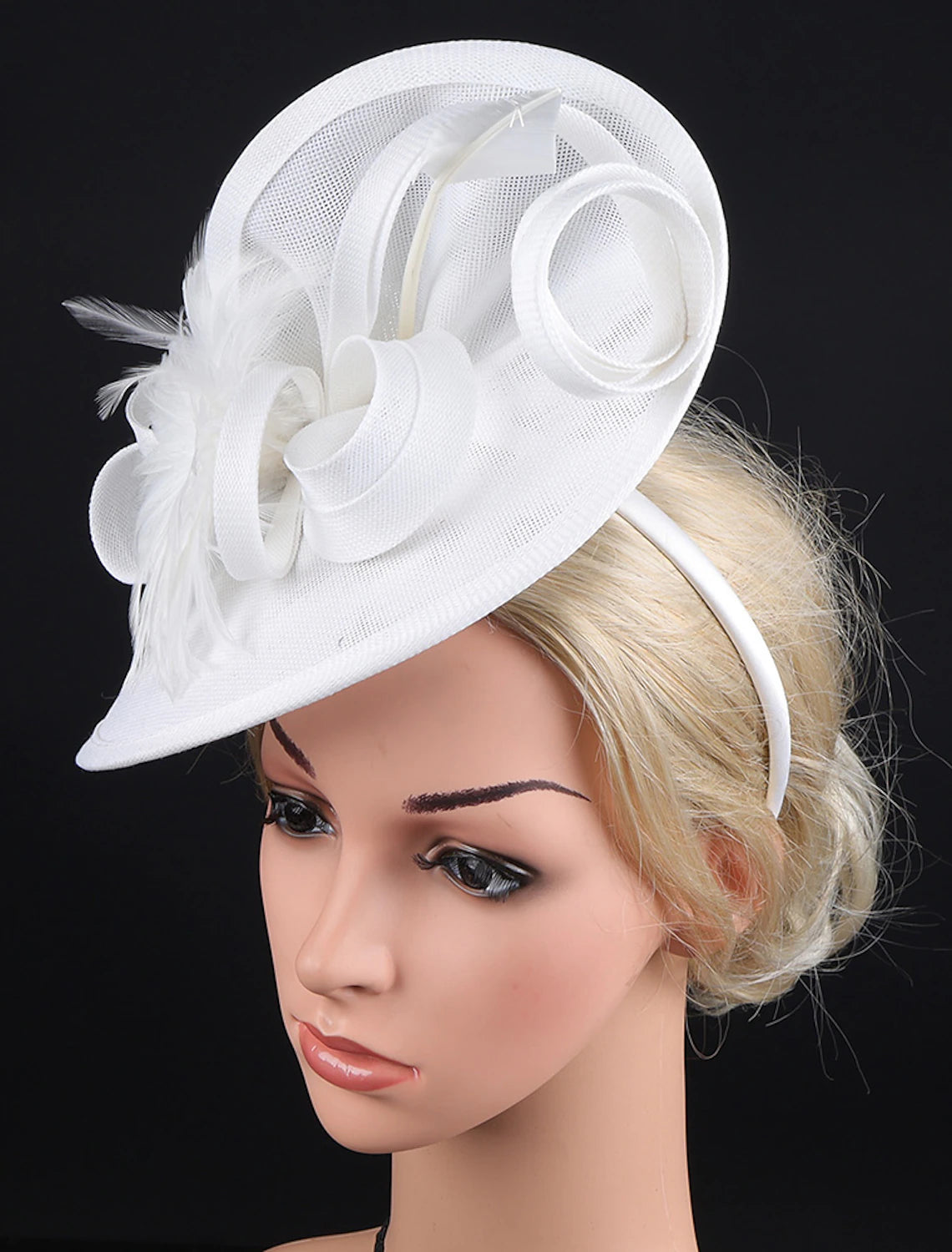 Wholesale Fascinators Kentucky Derby Hat Headwear Organza Polyester / Polyamide Bowler / Cloche Hat Fedora Hat Vintage Style Elegant With Feather Appliques Headpiece Headwear